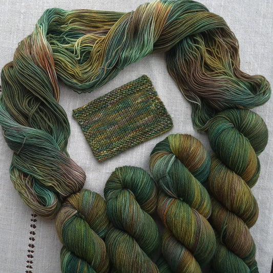 Velociraptor | Jurassic Yarn Collection